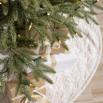 Balsam Hill 7.5' Clear LED Stratford Spruce Tree 5 Balsam Hill 7.5' Clear LED Stratford Spruce Tree - Image 3