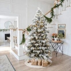 LuxenHome 7.5Ft Snow-Flocked Cedar Christmas Tree Pre-Lit With Teardrop LED Lights & Hinged Branches Green -Northlight Decor Sale GUEST 468128f6 e20a 4be0 914d de7ca890e6d3